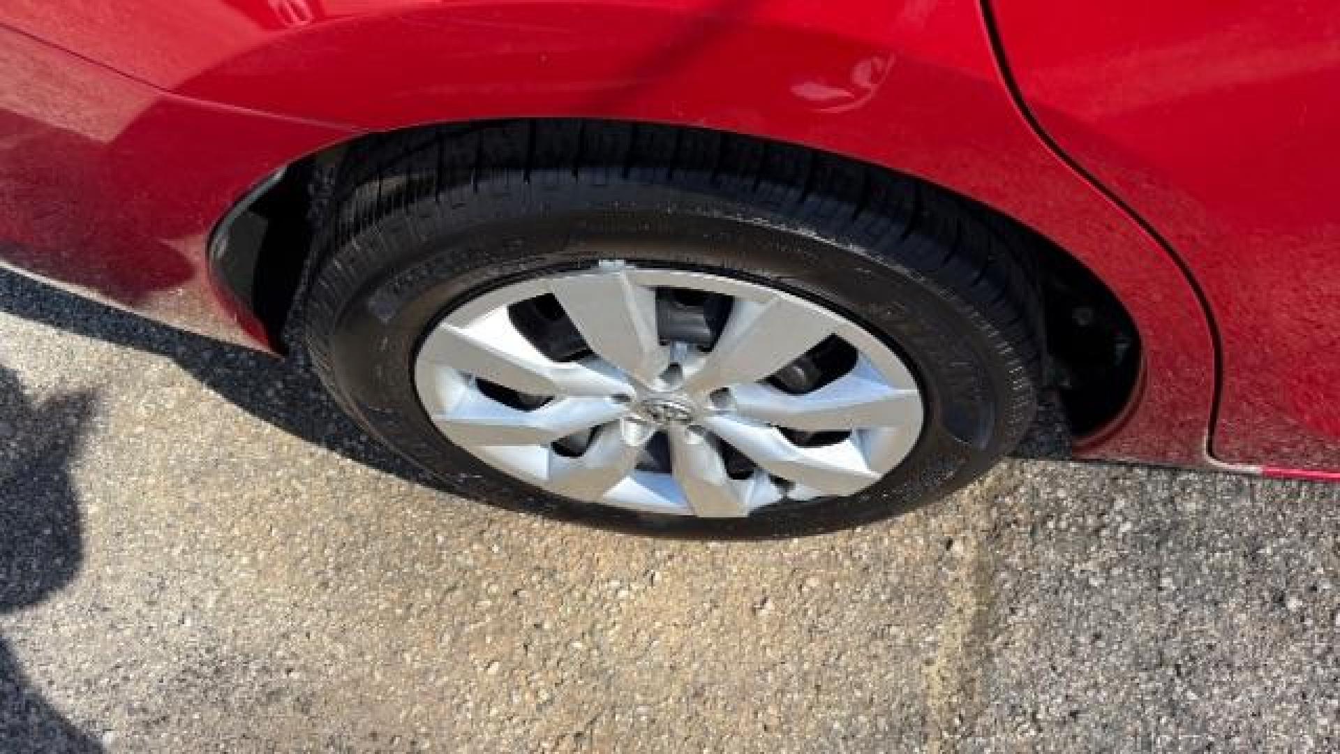 2015 RED Toyota Corolla LE (2T1BURHE7FC) with an 1.8L I-4 DOHC engine, located at 1806 Veterans Memorial Hwy SW, Austell, GA, 30168, (770) 944-9558, 33.817959, -84.606987 - Photo#16