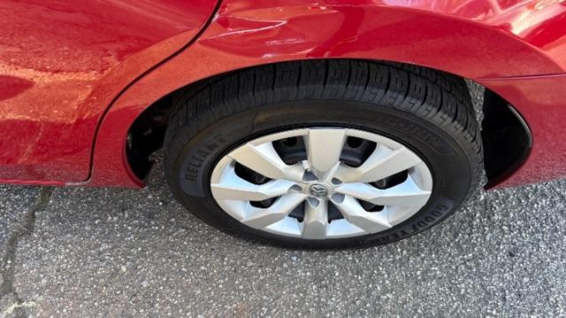 2015 RED Toyota Corolla LE (2T1BURHE7FC) with an 1.8L I-4 DOHC engine, located at 1806 Veterans Memorial Hwy SW, Austell, GA, 30168, (770) 944-9558, 33.817959, -84.606987 - Photo#17