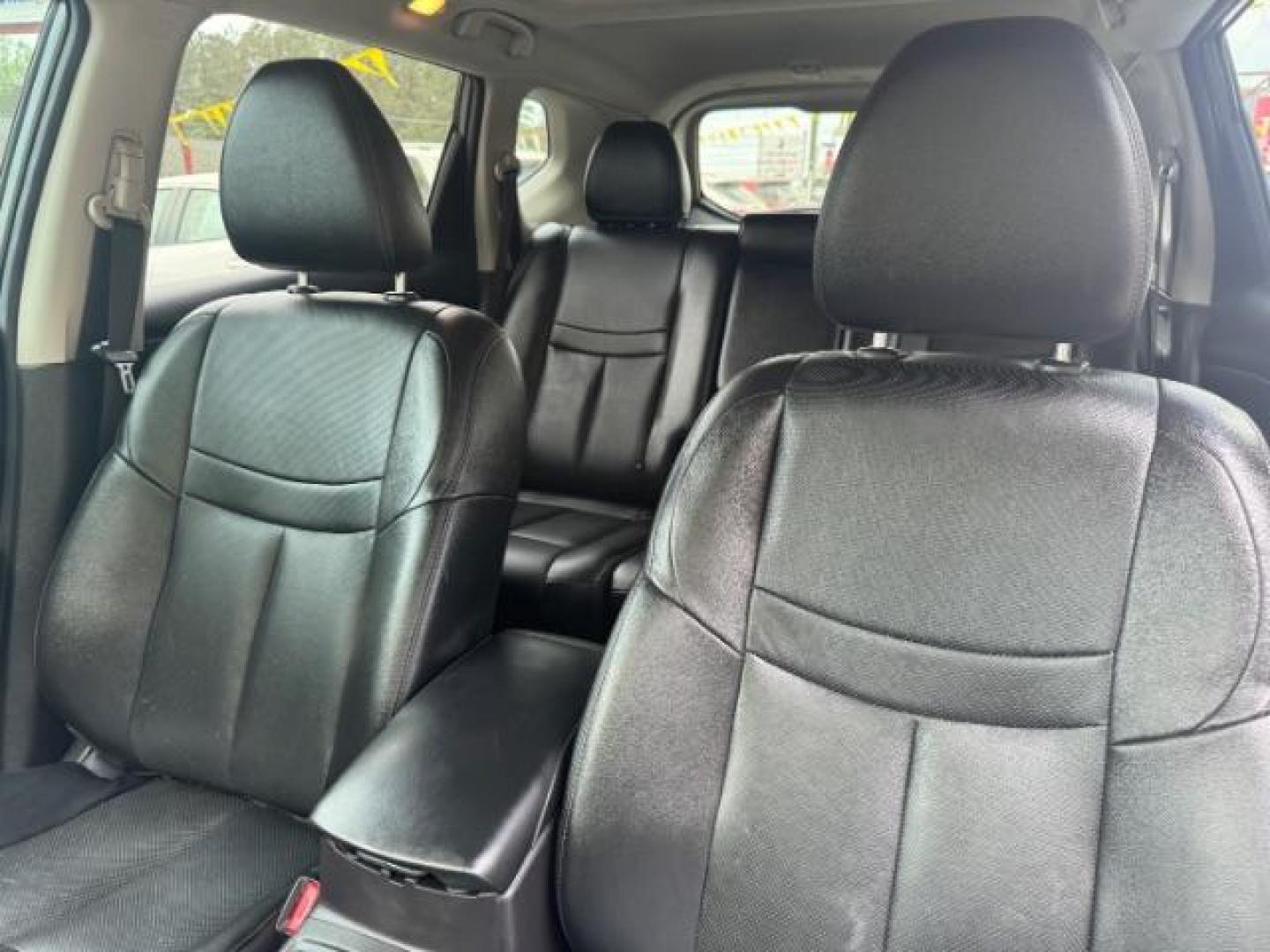 2016 GRAY Nissan Rogue SL (5N1AT2MT5GC) with an 2.5L I-4 DOHC engine, located at 1806 Veterans Memorial Hwy SW, Austell, GA, 30168, (770) 944-9558, 33.817959, -84.606987 - Photo#8