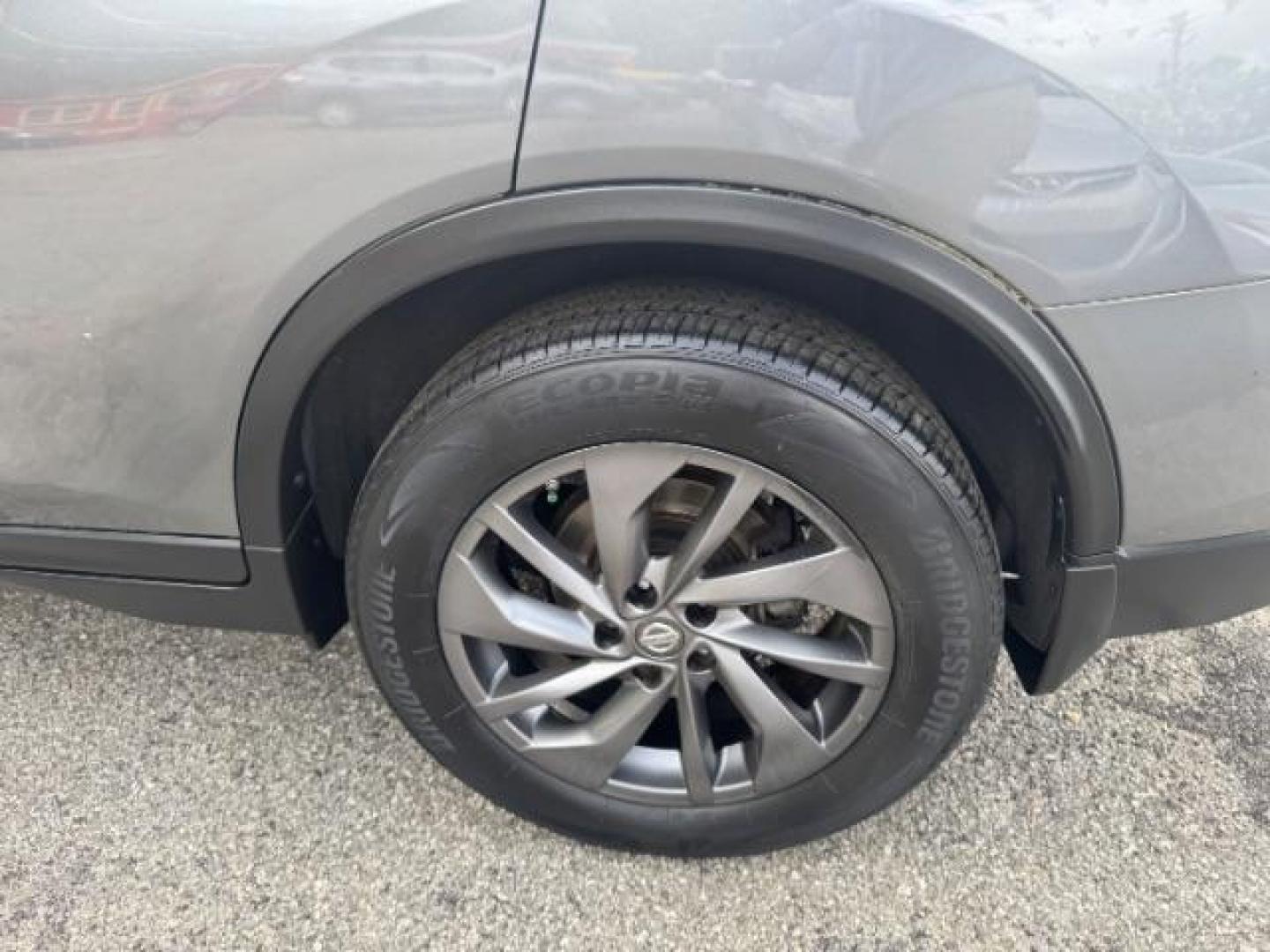 2016 GRAY Nissan Rogue SL (5N1AT2MT5GC) with an 2.5L I-4 DOHC engine, located at 1806 Veterans Memorial Hwy SW, Austell, GA, 30168, (770) 944-9558, 33.817959, -84.606987 - Photo#23