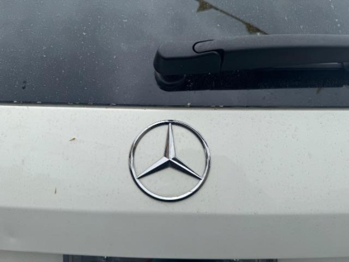 2013 White Mercedes-Benz ML 350 ML350 (4JGDA5JB9DA) , located at 1806 Veterans Memorial Hwy SW, Austell, GA, 30168, (770) 944-9558, 33.817959, -84.606987 - Photo#17
