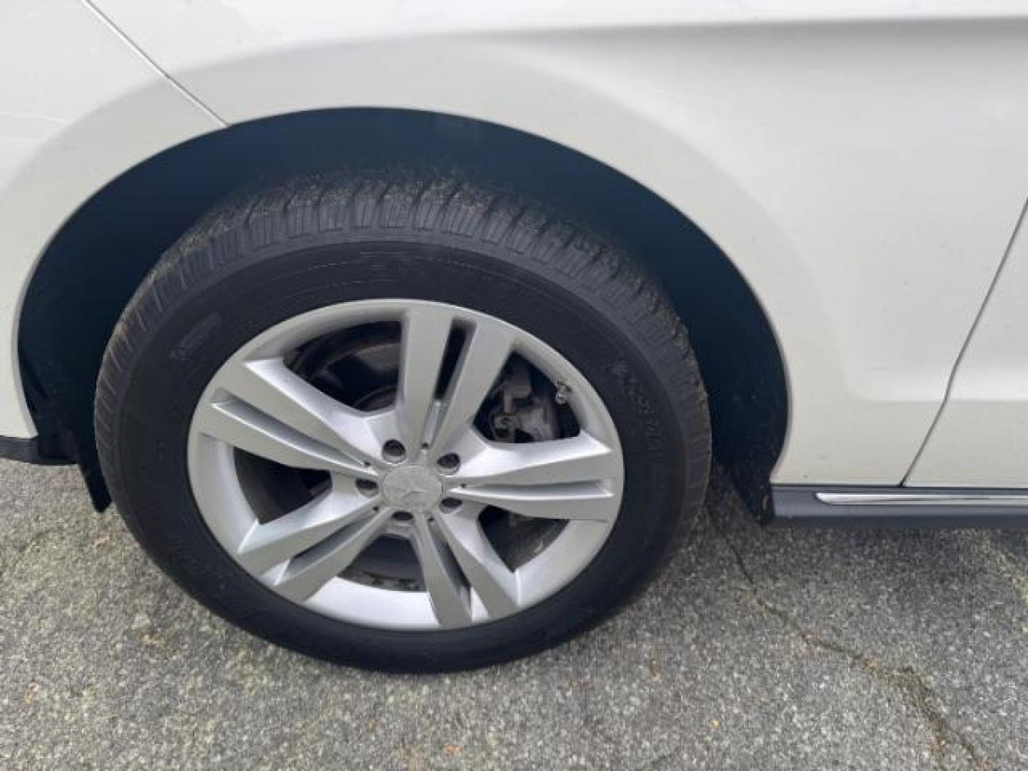 2013 White Mercedes-Benz ML 350 ML350 (4JGDA5JB9DA) , located at 1806 Veterans Memorial Hwy SW, Austell, GA, 30168, (770) 944-9558, 33.817959, -84.606987 - Photo#20