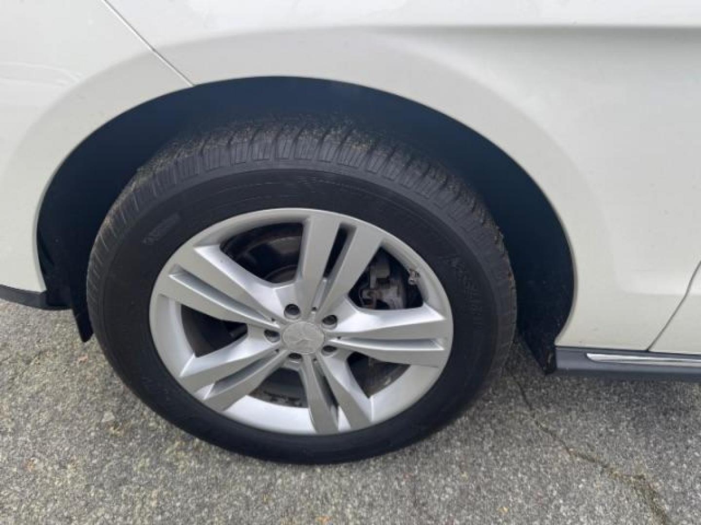 2013 White Mercedes-Benz ML 350 ML350 (4JGDA5JB9DA) , located at 1806 Veterans Memorial Hwy SW, Austell, GA, 30168, (770) 944-9558, 33.817959, -84.606987 - Photo#21