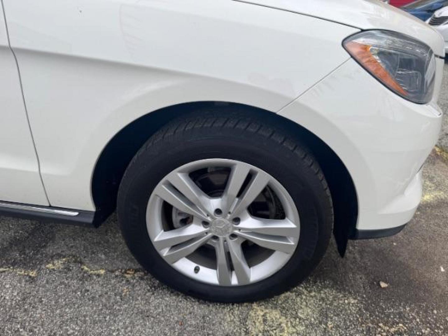 2013 White Mercedes-Benz ML 350 ML350 (4JGDA5JB9DA) , located at 1806 Veterans Memorial Hwy SW, Austell, GA, 30168, (770) 944-9558, 33.817959, -84.606987 - Photo#22