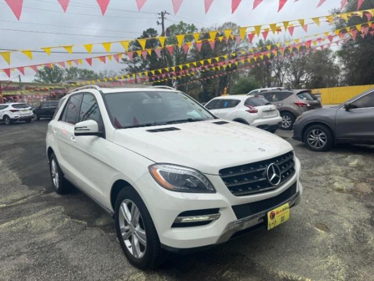 2013 White Mercedes-Benz ML 350 ML350 (4JGDA5JB9DA) , located at 1806 Veterans Memorial Hwy SW, Austell, GA, 30168, (770) 944-9558, 33.817959, -84.606987 - Photo#2