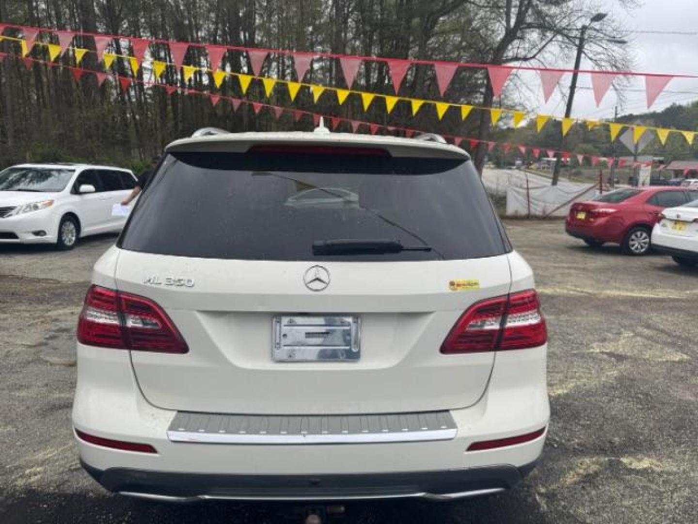 2013 White Mercedes-Benz ML 350 ML350 (4JGDA5JB9DA) , located at 1806 Veterans Memorial Hwy SW, Austell, GA, 30168, (770) 944-9558, 33.817959, -84.606987 - Photo#4