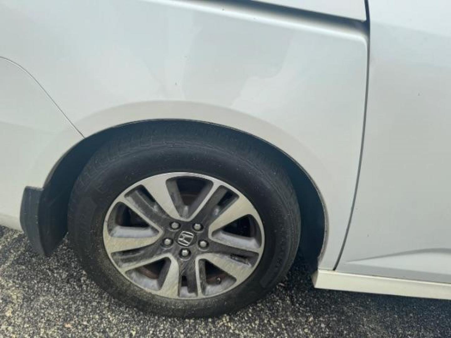 2014 White Honda Odyssey Touring | Touring Elite (5FNRL5H97EB) with an 3.5L V-6 i-VTEC variable valve control engine, located at 1806 Veterans Memorial Hwy SW, Austell, GA, 30168, (770) 944-9558, 33.817959, -84.606987 - Photo#21