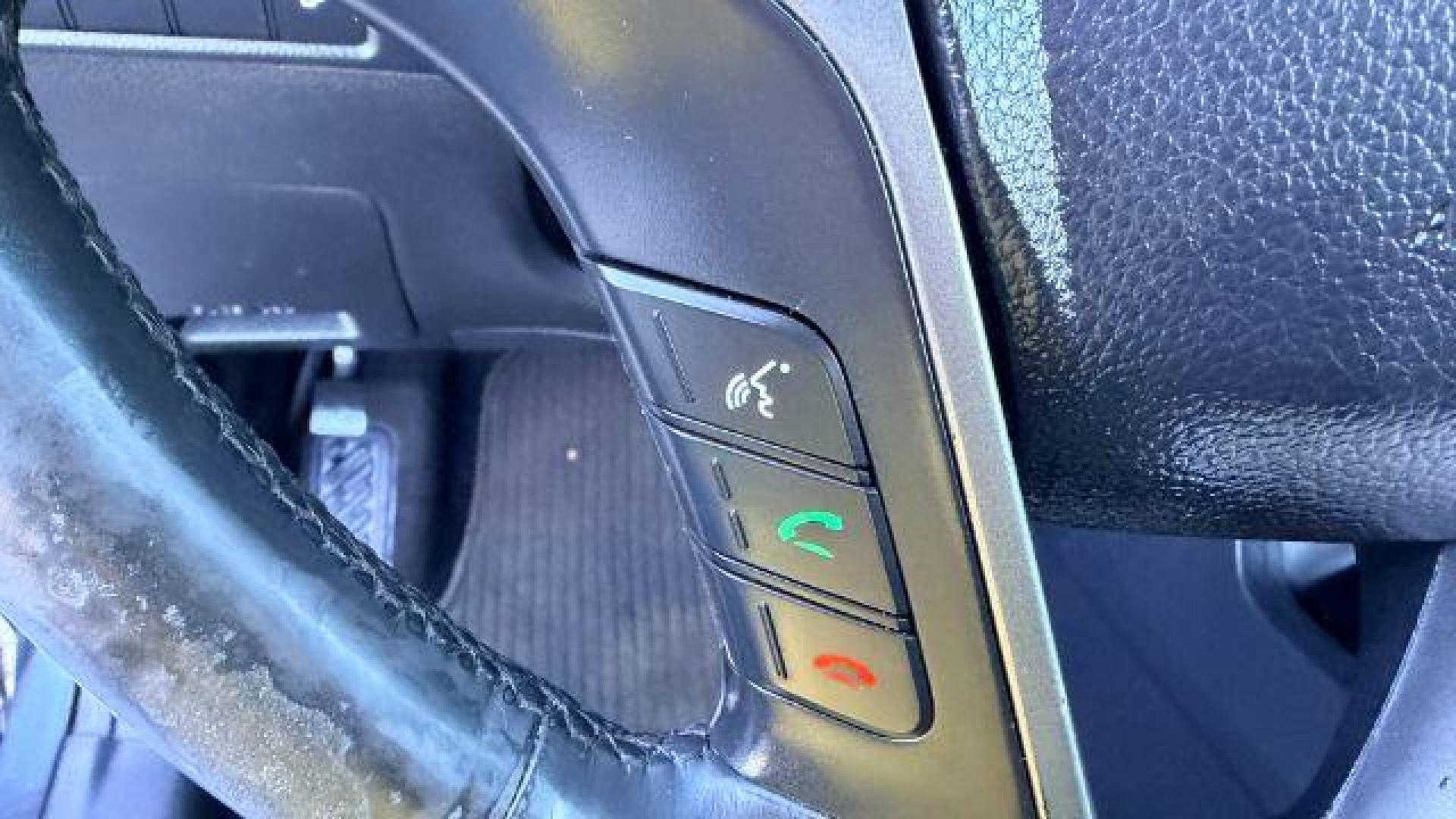 2014 Gray Hyundai Santa Fe Sport 2.4L (5XYZU3LB9EG) with an Theta II 2.4L I-4 ga engine, located at 1806 Veterans Memorial Hwy SW, Austell, GA, 30168, (770) 944-9558, 33.817959, -84.606987 - Photo#11