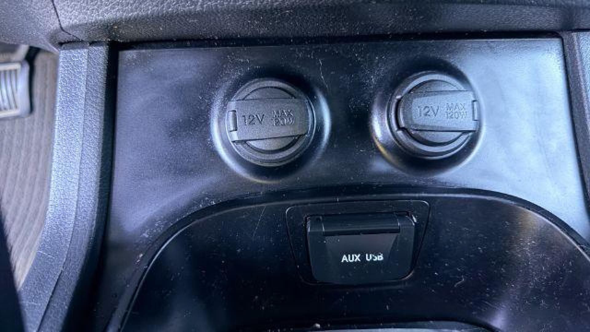 2014 Gray Hyundai Santa Fe Sport 2.4L (5XYZU3LB9EG) with an Theta II 2.4L I-4 ga engine, located at 1806 Veterans Memorial Hwy SW, Austell, GA, 30168, (770) 944-9558, 33.817959, -84.606987 - Photo#13