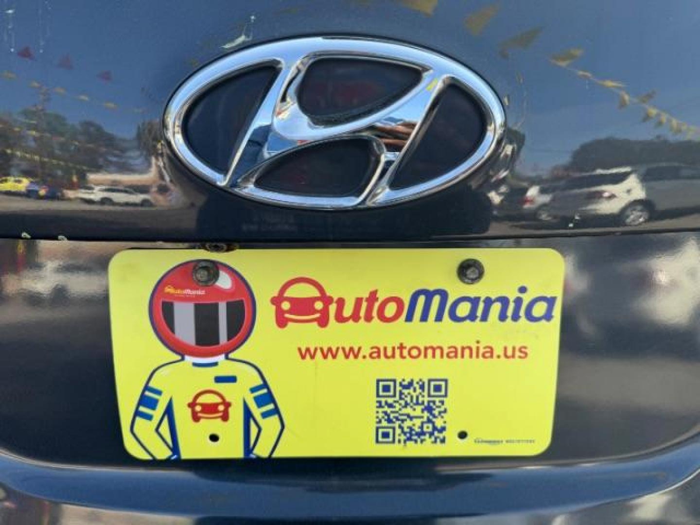 2014 Gray Hyundai Santa Fe Sport 2.4L (5XYZU3LB9EG) with an Theta II 2.4L I-4 gasoline direct injection engine, located at 1806 Veterans Memorial Hwy SW, Austell, GA, 30168, (770) 944-9558, 33.817959, -84.606987 - Photo#9