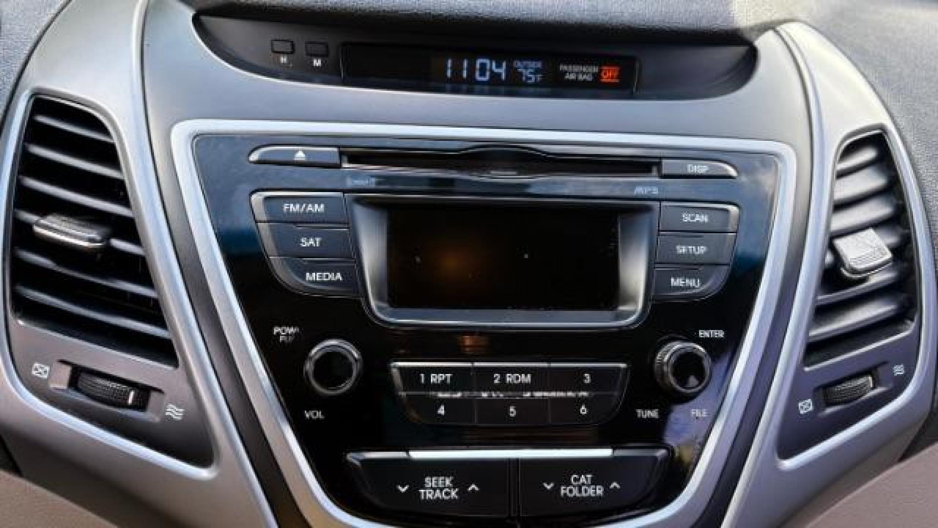 2016 Black Hyundai Elantra SE (5NPDH4AE5GH) with an Nu 1.8L I-4 DOHC engine, located at 1806 Veterans Memorial Hwy SW, Austell, GA, 30168, (770) 944-9558, 33.817959, -84.606987 - Photo#7