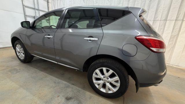 2014 Gray Nissan Murano S (JN8AZ1MU5EW) with an 3.5L V-6 DOHC engine, located at 1806 Veterans Memorial Hwy SW, Austell, GA, 30168, (770) 944-9558, 33.817959, -84.606987 - Photo#2