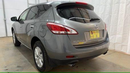 2014 Gray Nissan Murano S (JN8AZ1MU5EW) with an 3.5L V-6 DOHC engine, located at 1806 Veterans Memorial Hwy SW, Austell, GA, 30168, (770) 944-9558, 33.817959, -84.606987 - Photo#3