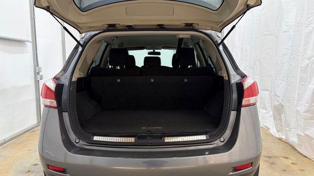 2014 Gray Nissan Murano S (JN8AZ1MU5EW) with an 3.5L V-6 DOHC engine, located at 1806 Veterans Memorial Hwy SW, Austell, GA, 30168, (770) 944-9558, 33.817959, -84.606987 - Photo#5