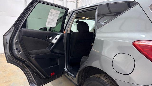 2014 Gray Nissan Murano S (JN8AZ1MU5EW) with an 3.5L V-6 DOHC engine, located at 1806 Veterans Memorial Hwy SW, Austell, GA, 30168, (770) 944-9558, 33.817959, -84.606987 - Photo#14