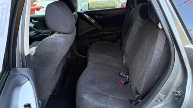 2014 Gray Nissan Murano S (JN8AZ1MU5EW) with an 3.5L V-6 DOHC engine, located at 1806 Veterans Memorial Hwy SW, Austell, GA, 30168, (770) 944-9558, 33.817959, -84.606987 - Photo#9