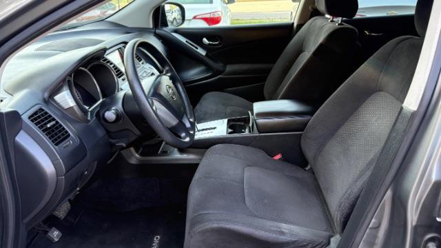 2014 Gray Nissan Murano S (JN8AZ1MU5EW) with an 3.5L V-6 DOHC engine, located at 1806 Veterans Memorial Hwy SW, Austell, GA, 30168, (770) 944-9558, 33.817959, -84.606987 - Photo#12