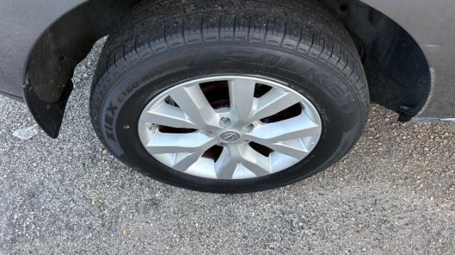 2014 Gray Nissan Murano S (JN8AZ1MU5EW) with an 3.5L V-6 DOHC engine, located at 1806 Veterans Memorial Hwy SW, Austell, GA, 30168, (770) 944-9558, 33.817959, -84.606987 - Photo#17