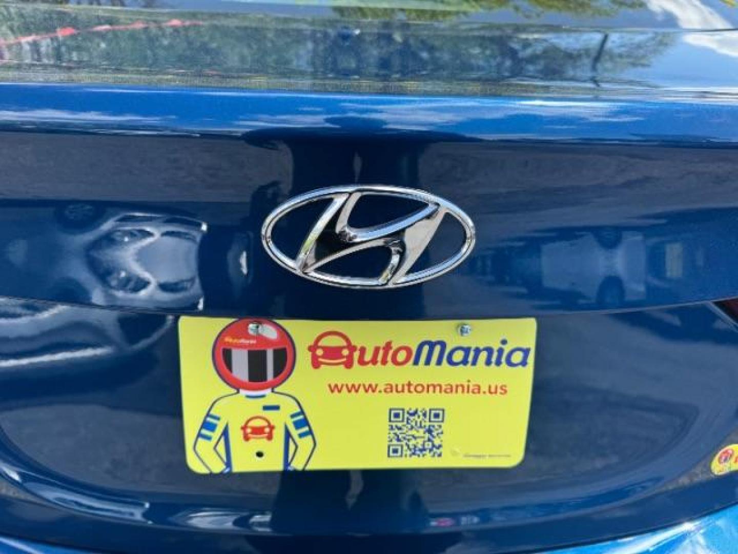 2015 Blue Hyundai Elantra SE (KMHDH4AE3FU) with an Nu 1.8L I-4 DOHC engine, located at 1806 Veterans Memorial Hwy SW, Austell, GA, 30168, (770) 944-9558, 33.817959, -84.606987 - Photo#15