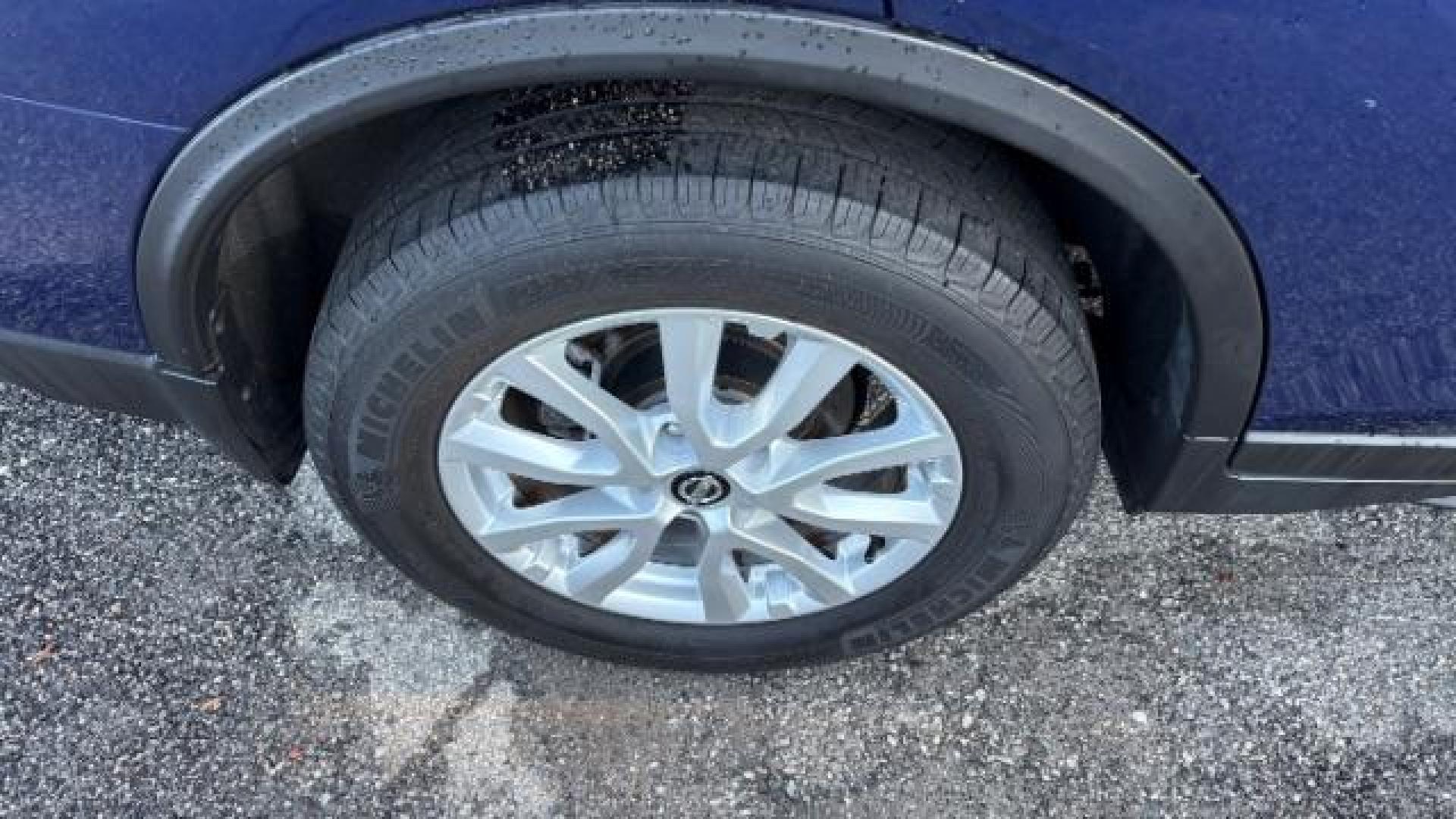 2017 Blue Nissan Rogue SV (JN8AT2MT5HW) with an 2.5L I-4 DOHC engine, located at 1806 Veterans Memorial Hwy SW, Austell, GA, 30168, (770) 944-9558, 33.817959, -84.606987 - Photo#18