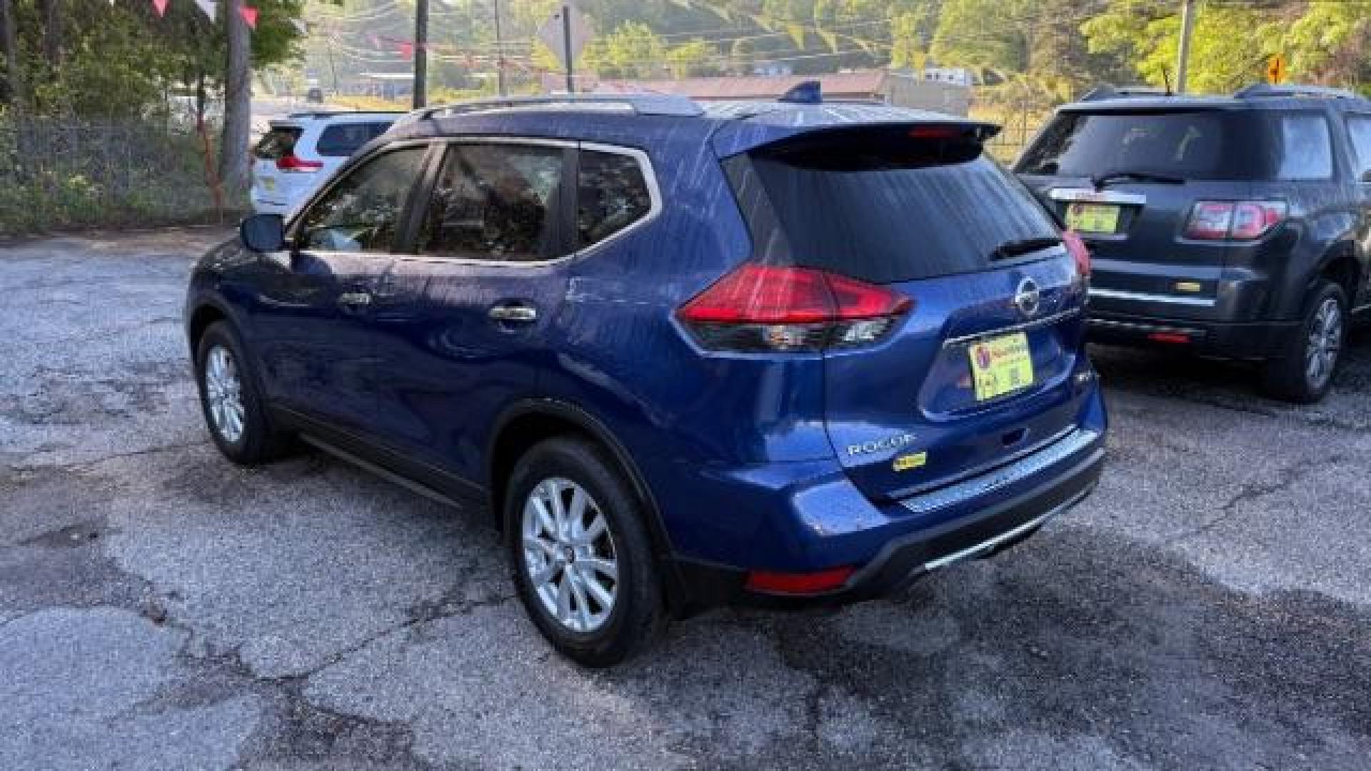 2017 Blue Nissan Rogue SV (JN8AT2MT5HW) with an 2.5L I-4 DOHC engine, located at 1806 Veterans Memorial Hwy SW, Austell, GA, 30168, (770) 944-9558, 33.817959, -84.606987 - Photo#5