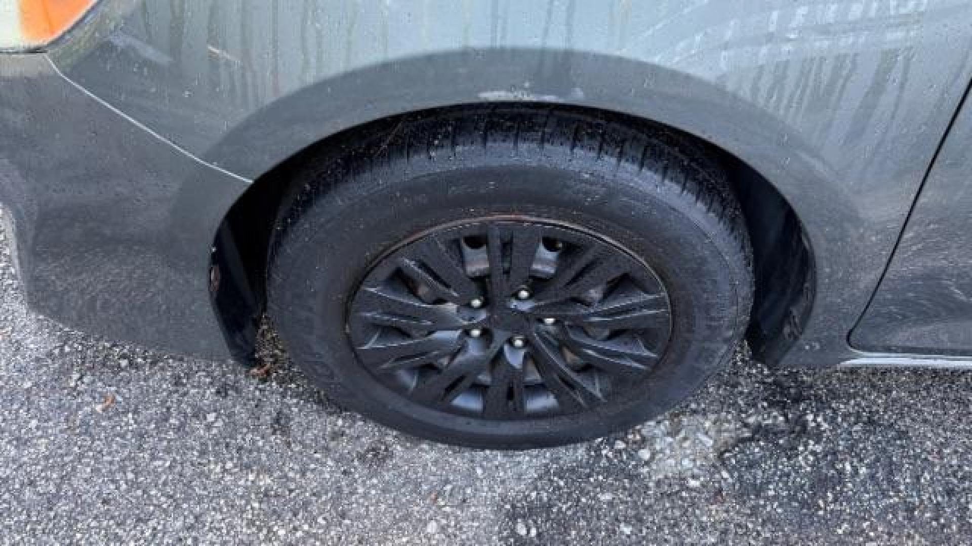 2012 Gray Toyota Camry LE (4T1BF1FK8CU) with an 2.5L I-4 DOHC engine, located at 1806 Veterans Memorial Hwy SW, Austell, GA, 30168, (770) 944-9558, 33.817959, -84.606987 - Photo#18