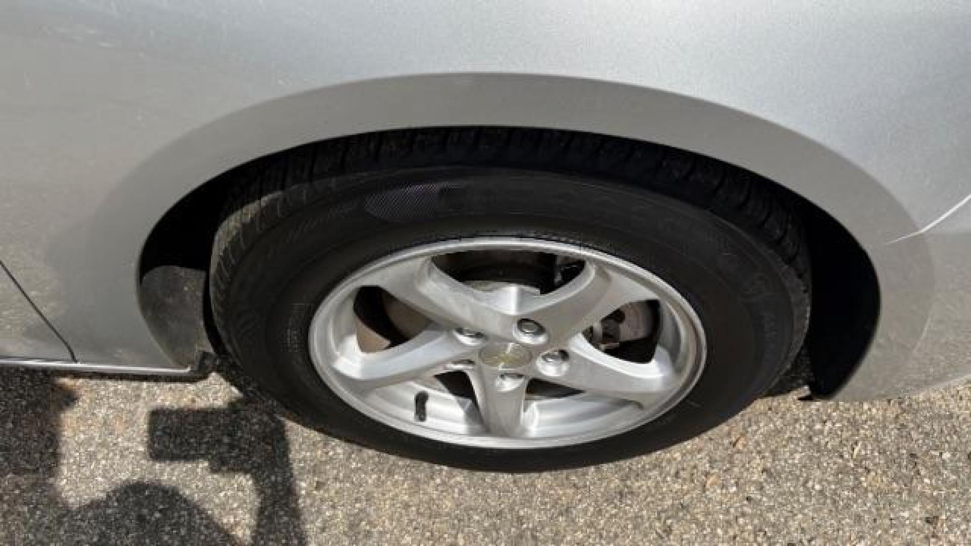 2018 Gray Chevrolet Malibu 1LS (1G1ZB5ST8JF) with an ECOTEC 1.5L I-4 gasoline direct injection engine, located at 1806 Veterans Memorial Hwy SW, Austell, GA, 30168, (770) 944-9558, 33.817959, -84.606987 - Photo#18