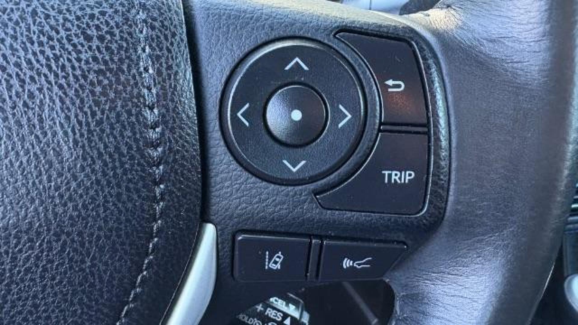 2017 White Toyota Corolla SE (5YFBURHE6HP) with an 1.8L I-4 DOHC engine, located at 1806 Veterans Memorial Hwy SW, Austell, GA, 30168, (770) 944-9558, 33.817959, -84.606987 - Photo#12