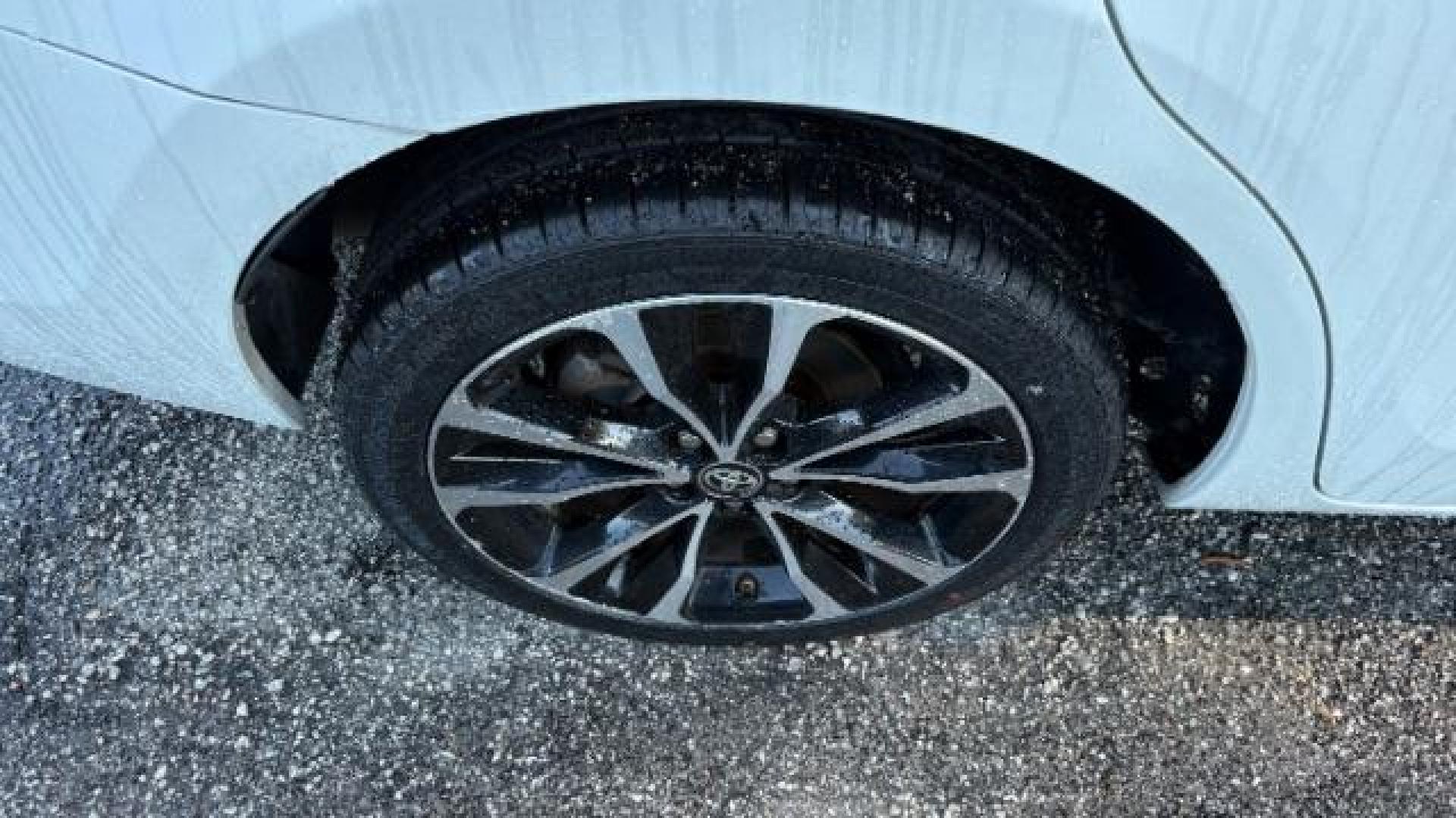 2017 White Toyota Corolla SE (5YFBURHE6HP) with an 1.8L I-4 DOHC engine, located at 1806 Veterans Memorial Hwy SW, Austell, GA, 30168, (770) 944-9558, 33.817959, -84.606987 - Photo#14