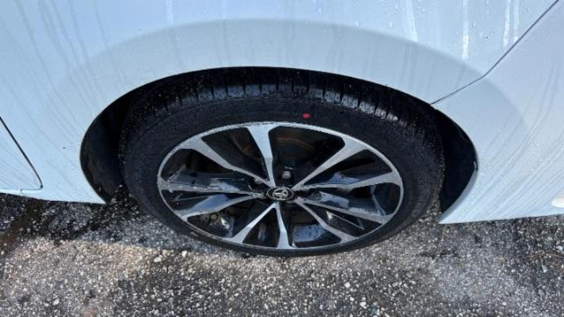 2017 White Toyota Corolla SE (5YFBURHE6HP) with an 1.8L I-4 DOHC engine, located at 1806 Veterans Memorial Hwy SW, Austell, GA, 30168, (770) 944-9558, 33.817959, -84.606987 - Photo#16