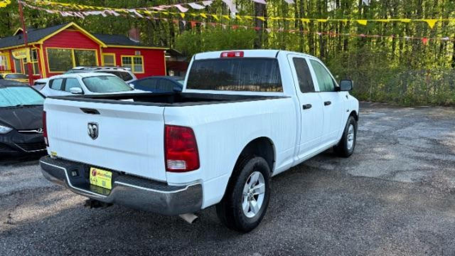 2016 White Ram 1500 Tradesman (1C6RR6FT2GS) with an EcoDiesel 3L V-6 diesel direct injection engine, located at 1806 Veterans Memorial Hwy SW, Austell, GA, 30168, (770) 944-9558, 33.817959, -84.606987 - Photo#2