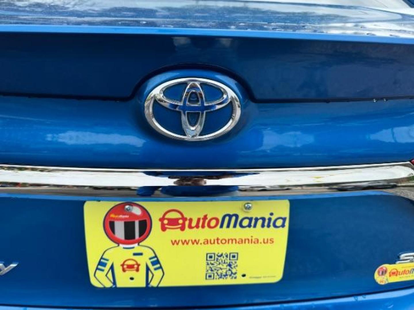 2017 Blue Toyota Camry SE (4T1BF1FKXHU) with an 2.5L I-4 DOHC engine, located at 1806 Veterans Memorial Hwy SW, Austell, GA, 30168, (770) 944-9558, 33.817959, -84.606987 - Photo#15
