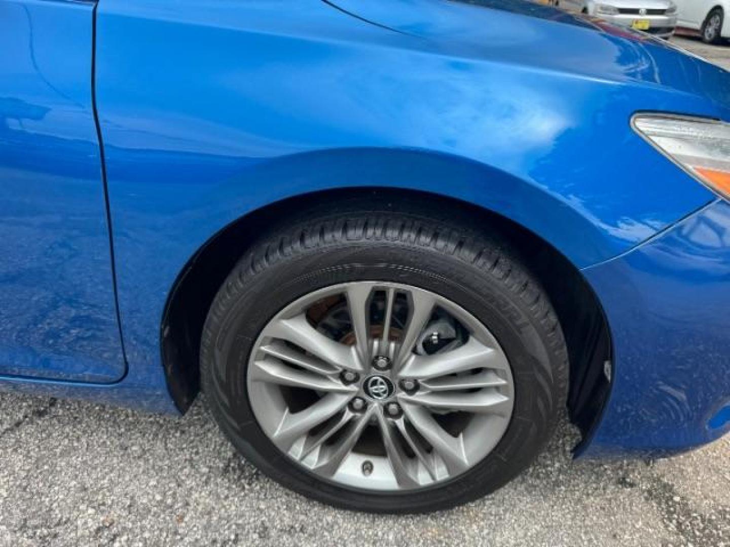 2017 Blue Toyota Camry SE (4T1BF1FKXHU) with an 2.5L I-4 DOHC engine, located at 1806 Veterans Memorial Hwy SW, Austell, GA, 30168, (770) 944-9558, 33.817959, -84.606987 - Photo#20