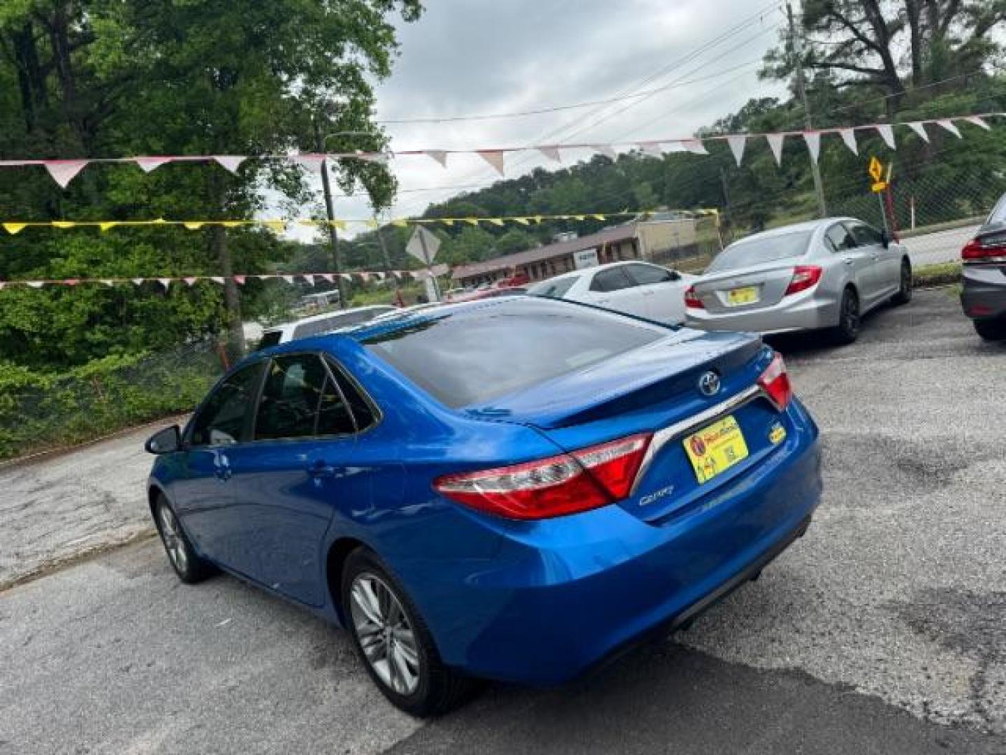 2017 Blue Toyota Camry SE (4T1BF1FKXHU) with an 2.5L I-4 DOHC engine, located at 1806 Veterans Memorial Hwy SW, Austell, GA, 30168, (770) 944-9558, 33.817959, -84.606987 - Photo#5