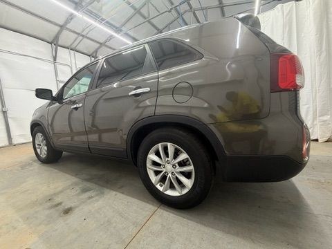 2014 Gray Kia Sorento EX V6 (5XYKU4A75EG) with an Lambda II 3.3L V-6 g engine, located at 1806 Veterans Memorial Hwy SW, Austell, GA, 30168, (770) 944-9558, 33.817959, -84.606987- Photo#1