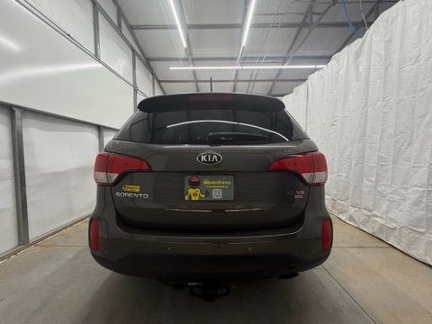 2014 Gray Kia Sorento EX V6 (5XYKU4A75EG) with an Lambda II 3.3L V-6 g engine, located at 1806 Veterans Memorial Hwy SW, Austell, GA, 30168, (770) 944-9558, 33.817959, -84.606987- Photo#3