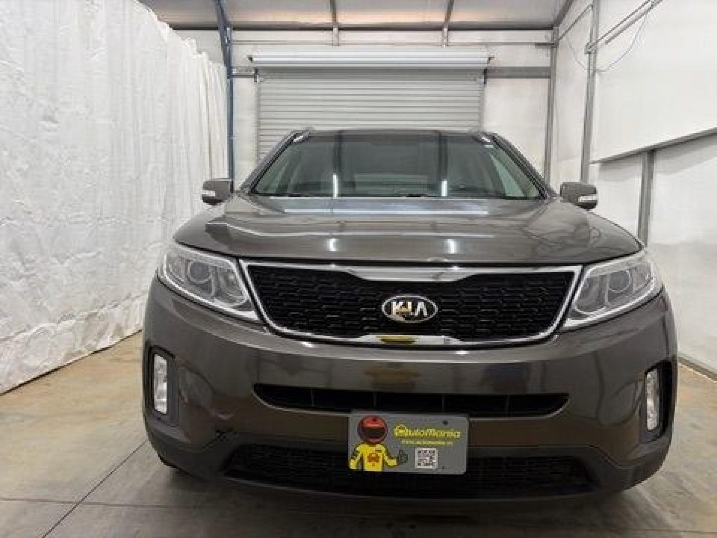 2014 Gray Kia Sorento EX V6 (5XYKU4A75EG) with an Lambda II 3.3L V-6 g engine, located at 1806 Veterans Memorial Hwy SW, Austell, GA, 30168, (770) 944-9558, 33.817959, -84.606987- Photo#8