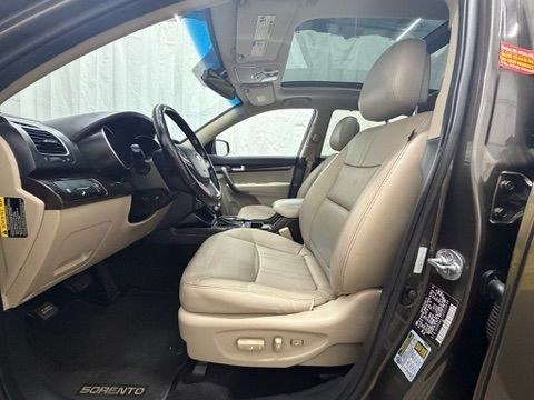 2014 Gray Kia Sorento EX V6 (5XYKU4A75EG) with an Lambda II 3.3L V-6 g engine, located at 1806 Veterans Memorial Hwy SW, Austell, GA, 30168, (770) 944-9558, 33.817959, -84.606987- Photo#10