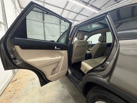 2014 Gray Kia Sorento EX V6 (5XYKU4A75EG) with an Lambda II 3.3L V-6 g engine, located at 1806 Veterans Memorial Hwy SW, Austell, GA, 30168, (770) 944-9558, 33.817959, -84.606987- Photo#11
