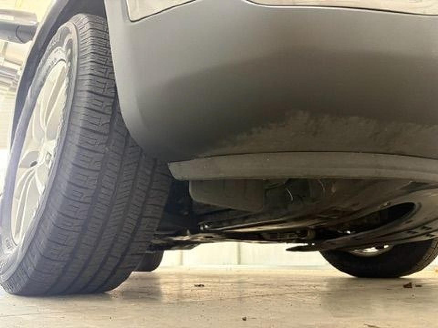 2014 Gray Kia Sorento EX V6 (5XYKU4A75EG) with an Lambda II 3.3L V-6 g engine, located at 1806 Veterans Memorial Hwy SW, Austell, GA, 30168, (770) 944-9558, 33.817959, -84.606987- Photo#21
