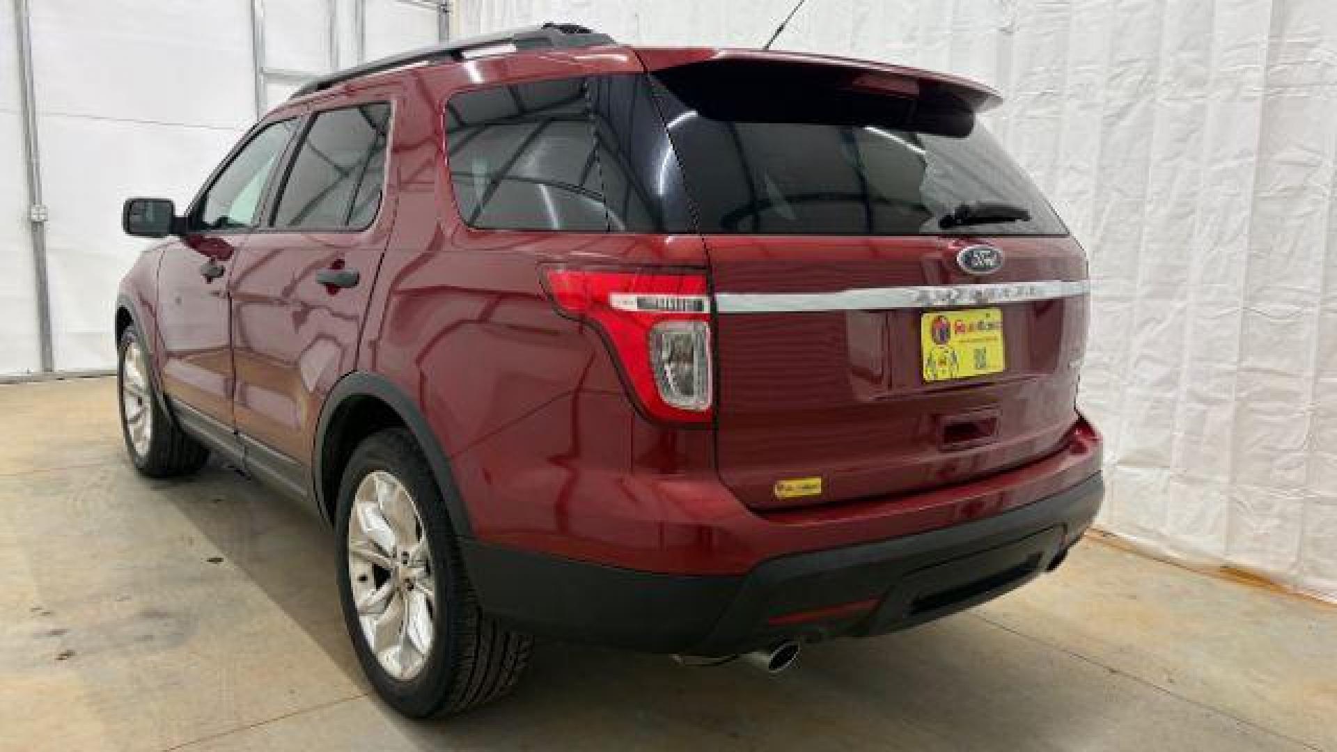 2014 Red Ford Explorer XLT (1FM5K7B86EG) , located at 1806 Veterans Memorial Hwy SW, Austell, GA, 30168, (770) 944-9558, 33.817959, -84.606987 - Photo#3