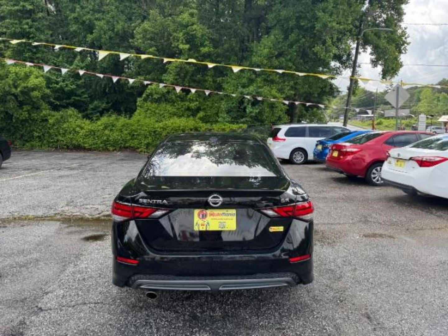 2021 Black Nissan Sentra SR Xtronic CVT (3N1AB8DV9MY) with an 2L I-4 gasoline direct injection engine, located at 1806 Veterans Memorial Hwy SW, Austell, GA, 30168, (770) 944-9558, 33.817959, -84.606987 - Photo#4