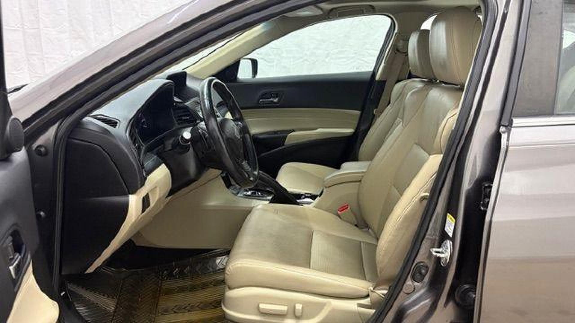 2013 Gray Acura ILX Hybrid 1.5L (19VDE3F7XDE) with an 1.5L I-4 i-VTEC variable valve control engine, located at 1806 Veterans Memorial Hwy SW, Austell, GA, 30168, (770) 944-9558, 33.817959, -84.606987 - Photo#11