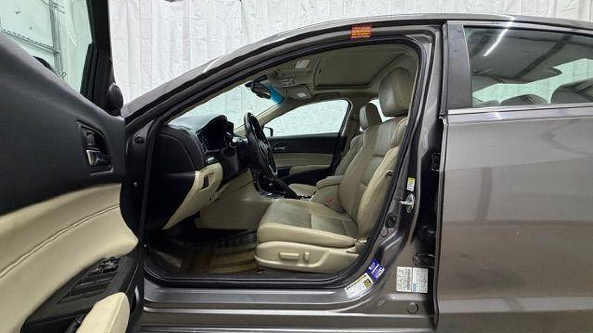 2013 Gray Acura ILX Hybrid 1.5L (19VDE3F7XDE) with an 1.5L I-4 i-VTEC variable valve control engine, located at 1806 Veterans Memorial Hwy SW, Austell, GA, 30168, (770) 944-9558, 33.817959, -84.606987 - Photo#12