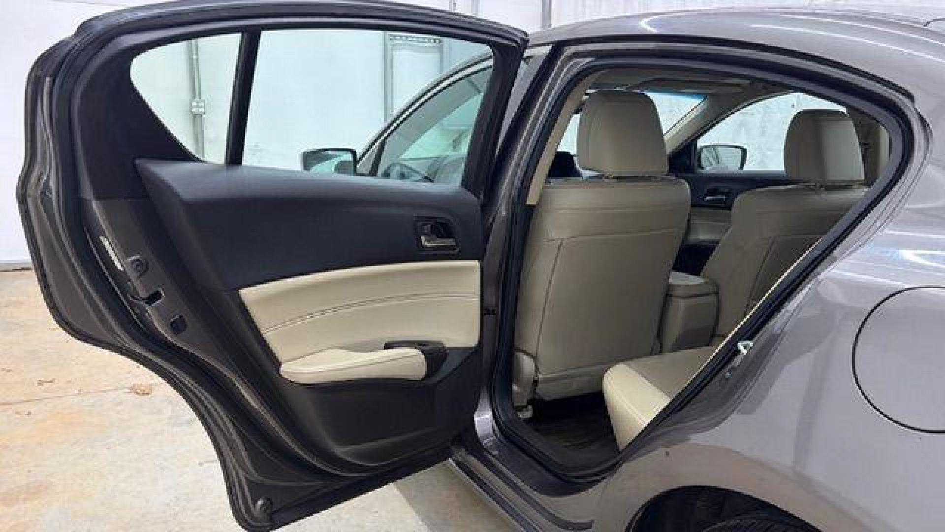 2013 Gray Acura ILX Hybrid 1.5L (19VDE3F7XDE) with an 1.5L I-4 i-VTEC variable valve control engine, located at 1806 Veterans Memorial Hwy SW, Austell, GA, 30168, (770) 944-9558, 33.817959, -84.606987 - Photo#13