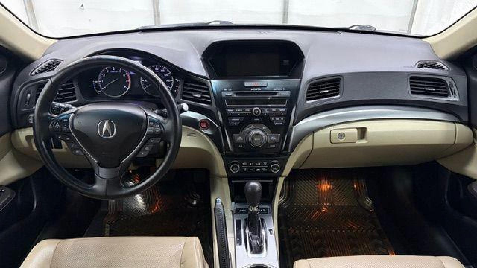 2013 Gray Acura ILX Hybrid 1.5L (19VDE3F7XDE) with an 1.5L I-4 i-VTEC variable valve control engine, located at 1806 Veterans Memorial Hwy SW, Austell, GA, 30168, (770) 944-9558, 33.817959, -84.606987 - Photo#15