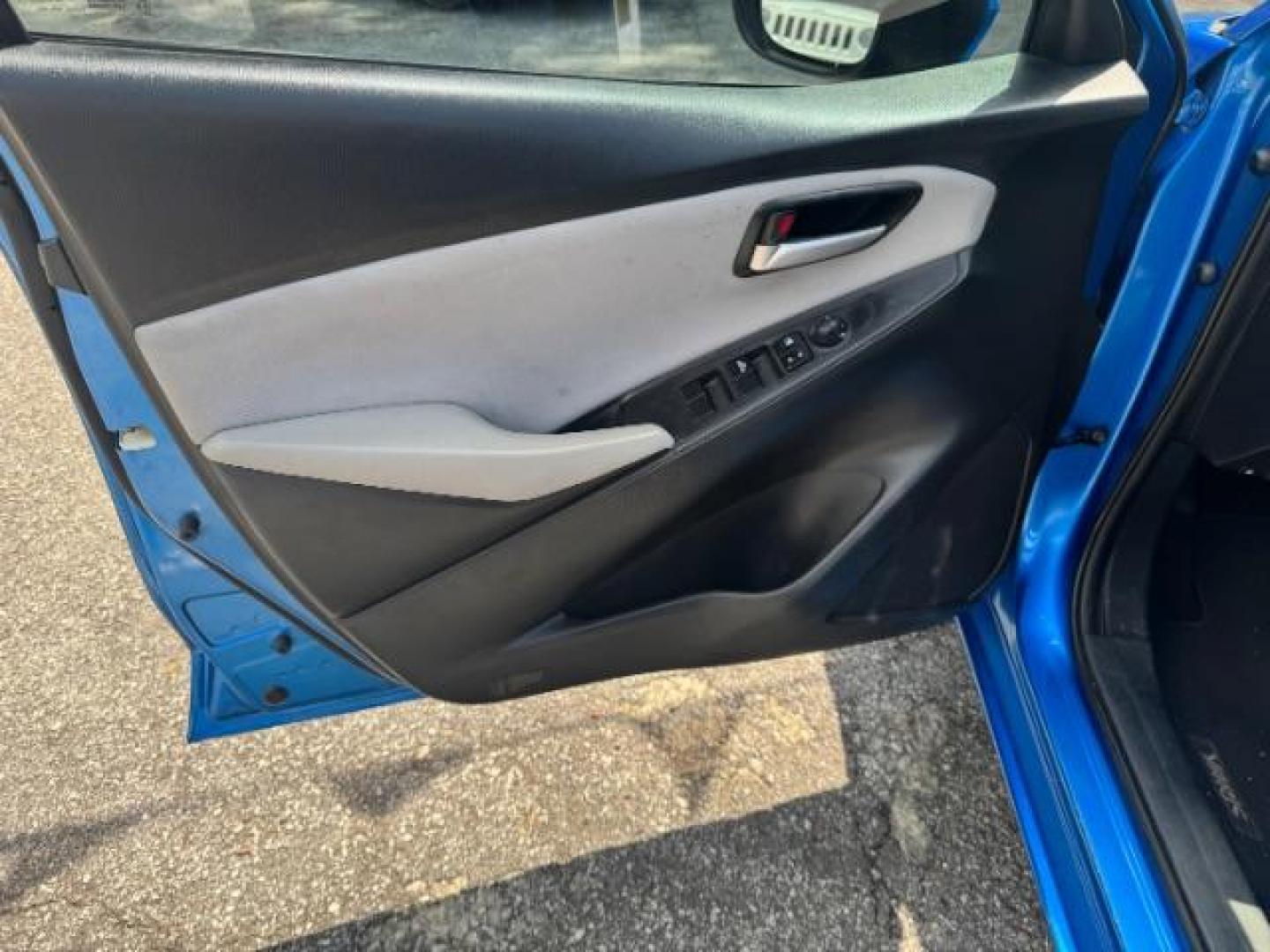 2020 Blue Toyota Yaris Sedan LE (3MYDLBYV4LY) with an 1.5L I-4 gasoline direct injection engine, located at 1806 Veterans Memorial Hwy SW, Austell, GA, 30168, (770) 944-9558, 33.817959, -84.606987 - Photo#7