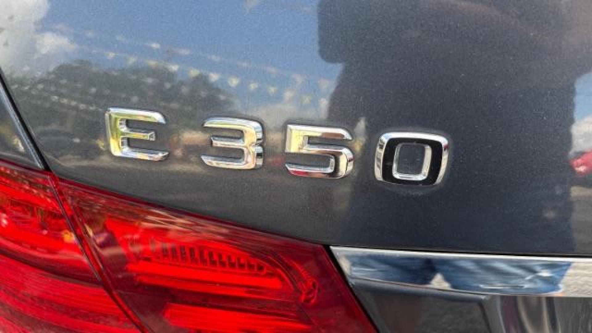 2014 Gray Mercedes-Benz E 350 4MATIC (WDDHF8JB0EA) with an 3.5L V-6 gasoline direct injection engine, located at 1806 Veterans Memorial Hwy SW, Austell, GA, 30168, (770) 944-9558, 33.817959, -84.606987 - Photo#7