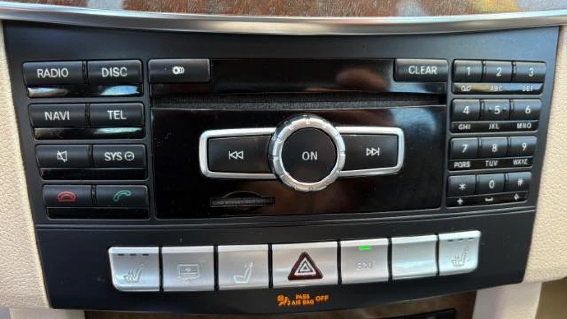 2014 Gray Mercedes-Benz E 350 4MATIC (WDDHF8JB0EA) with an 3.5L V-6 gasoline direct injection engine, located at 1806 Veterans Memorial Hwy SW, Austell, GA, 30168, (770) 944-9558, 33.817959, -84.606987 - Photo#15