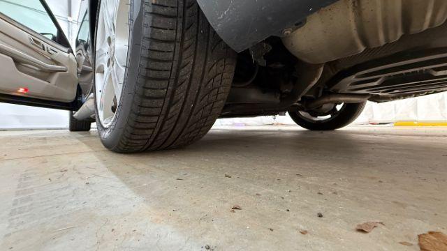 2014 Gray Mercedes-Benz E 350 4MATIC (WDDHF8JB0EA) with an 3.5L V-6 gasoline direct injection engine, located at 1806 Veterans Memorial Hwy SW, Austell, GA, 30168, (770) 944-9558, 33.817959, -84.606987 - Photo#20